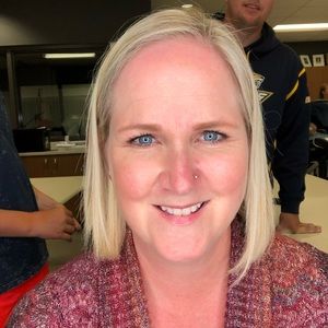 Meet your Posher, Becky